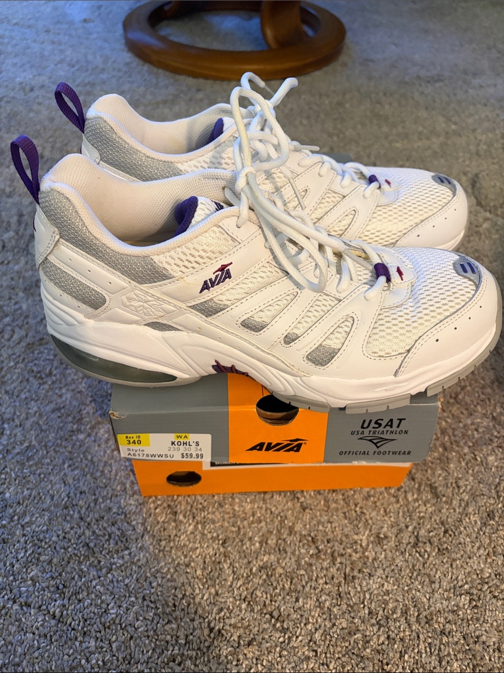 Avia 5000 NEW in Box Size 9.5 women White Silver Purple Mesh Cross Trainer Shoes
